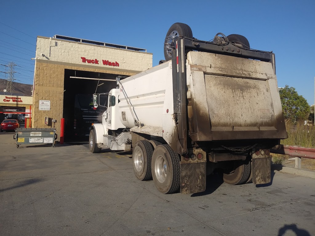 G & S Truck Wash | 176 Gateway Blvd, South San Francisco, CA 94080, USA | Phone: (650) 873-2449