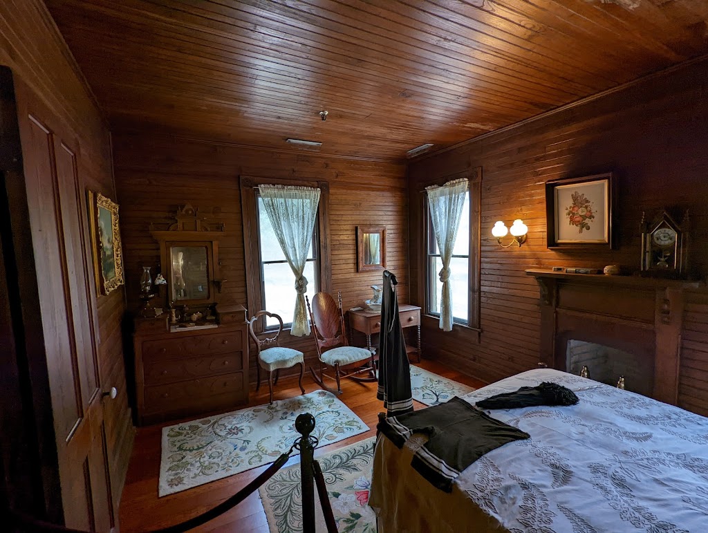 House of Seven Gables | 11909 125th St, Largo, FL 33774, USA | Phone: (727) 582-2123