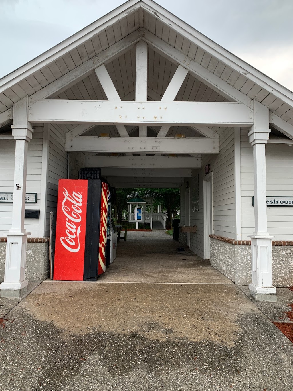 Knuckleheads Kayak Adventures | 201 St Marys St W, St Marys, GA 31558, USA | Phone: (912) 882-3512