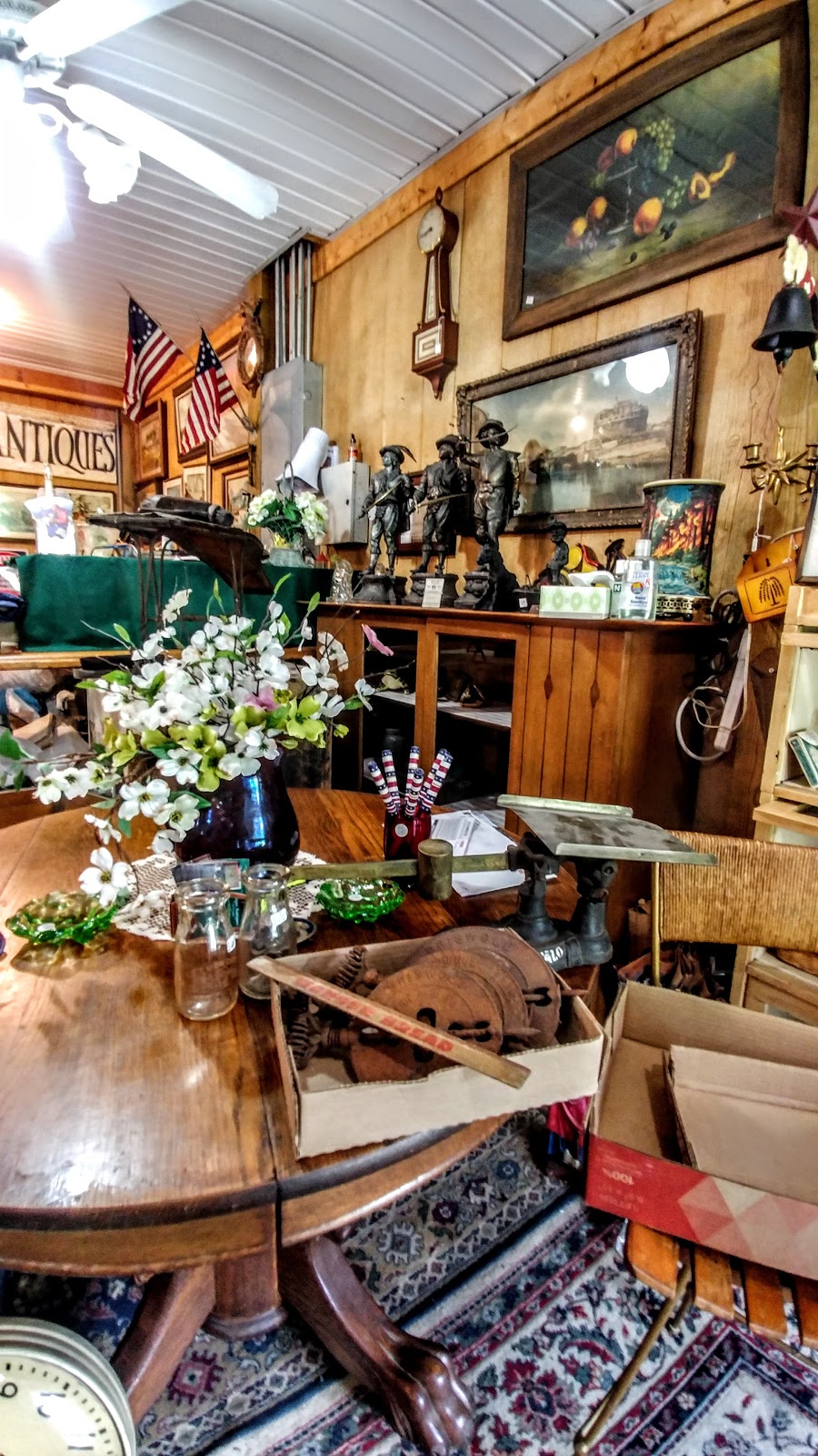 Unique Antiques | 649 Leckrone-Highhouse Rd, McClellandtown, PA 15458, USA | Phone: (724) 737-6680