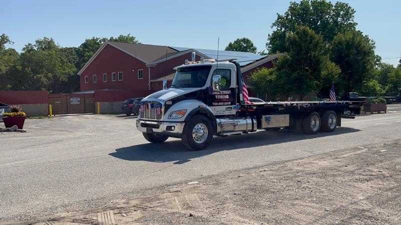 Wall Street Towing | 876 Railroad St, Ypsilanti, MI 48197, USA | Phone: (734) 485-2055