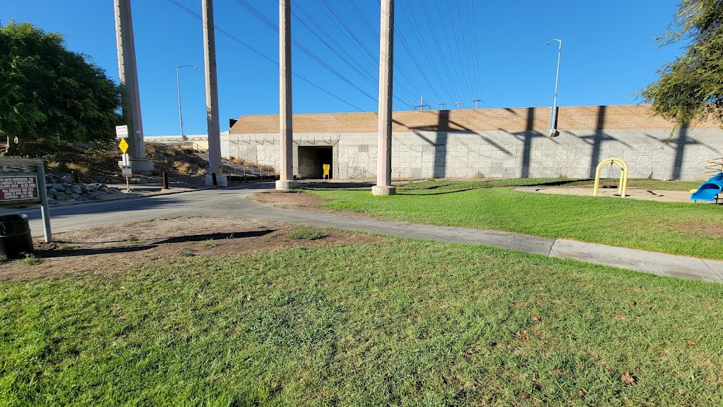 Santa Ana River Trail - Moon Park Entrance | 3377 California St, Costa Mesa, CA 92626, USA | Phone: (714) 973-6680