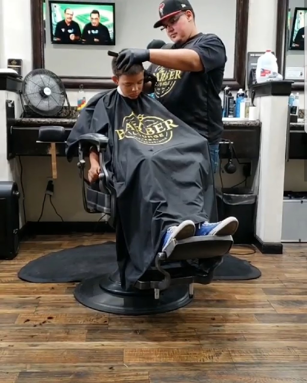 The Barber Lounge | 1150 N Silverbell Rd #190, Tucson, AZ 85745, USA | Phone: (520) 207-8272