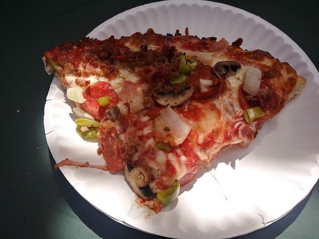 Tivoli’s Pizzeria | 68287 Main St, Richmond, MI 48062 | Phone: (586) 727-2242