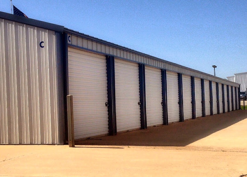 81 Storage | 2811 South Highway 81 Srv Road, El Reno, OK 73036 | Phone: (405) 262-2388