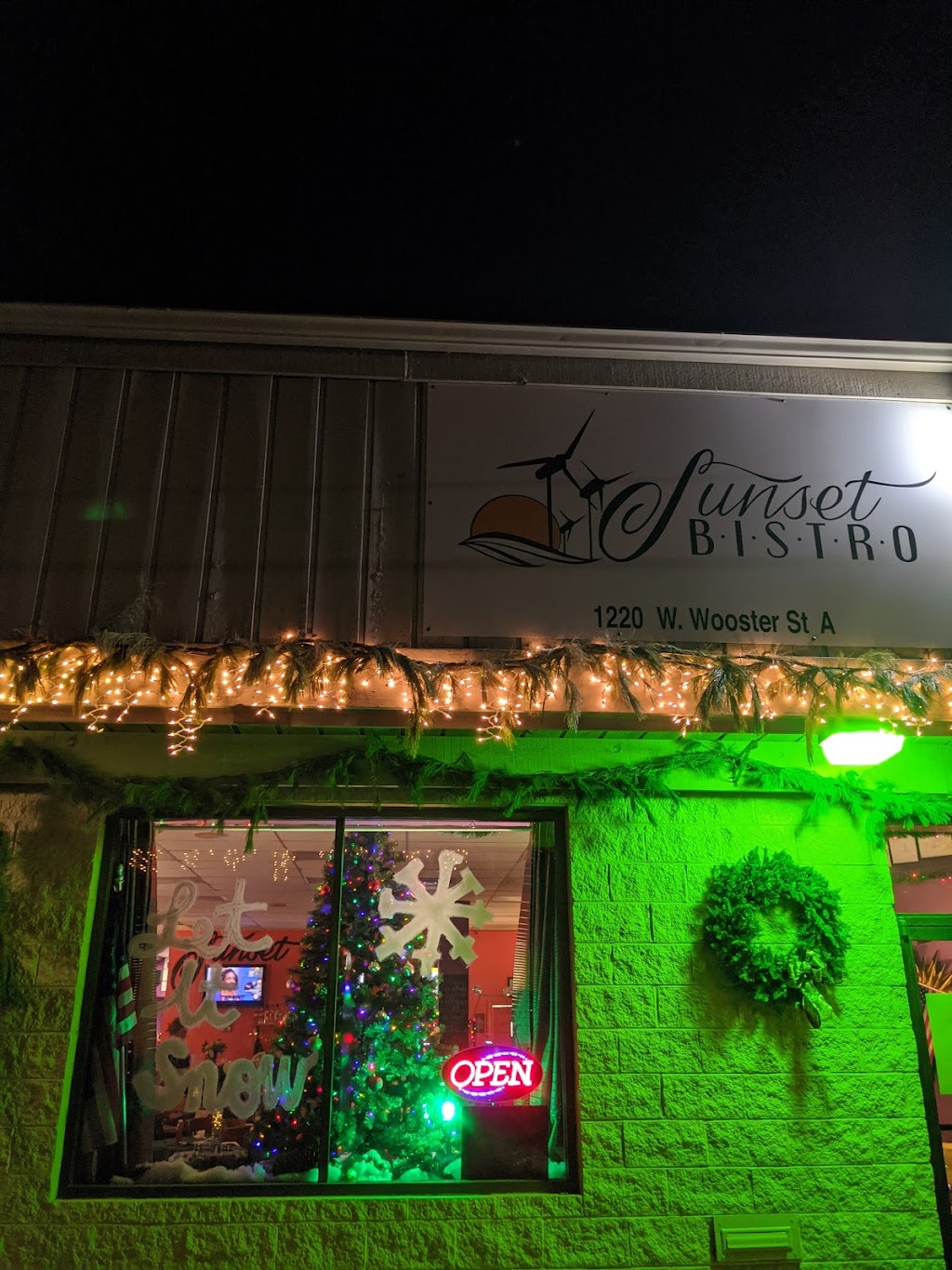 Sunset Bistro | 1220 W Wooster St A, Bowling Green, OH 43402, USA | Phone: (419) 353-9378