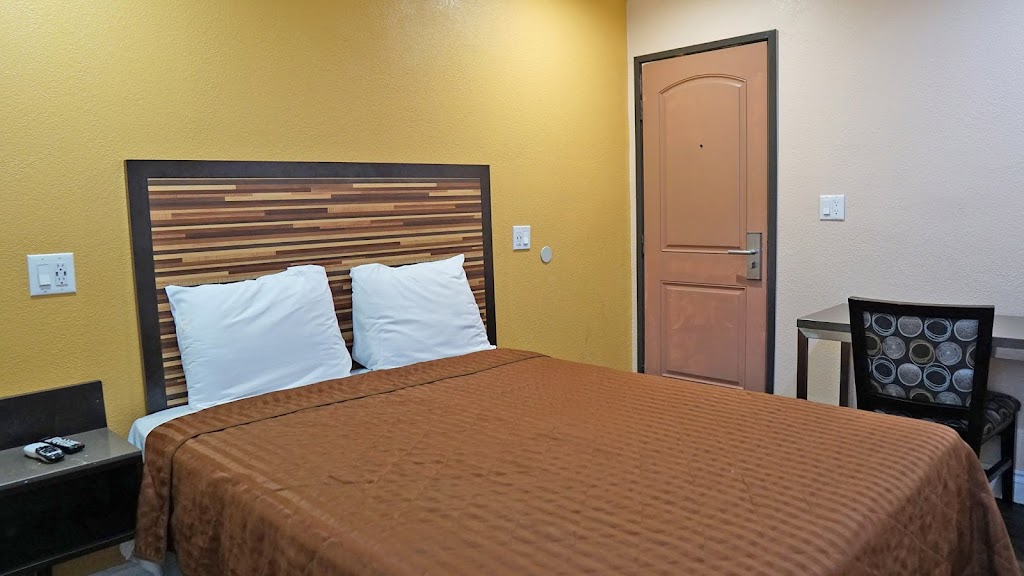 Holly Crest Hotel | 4027 W Century Blvd, Inglewood, CA 90304 | Phone: (310) 673-8612