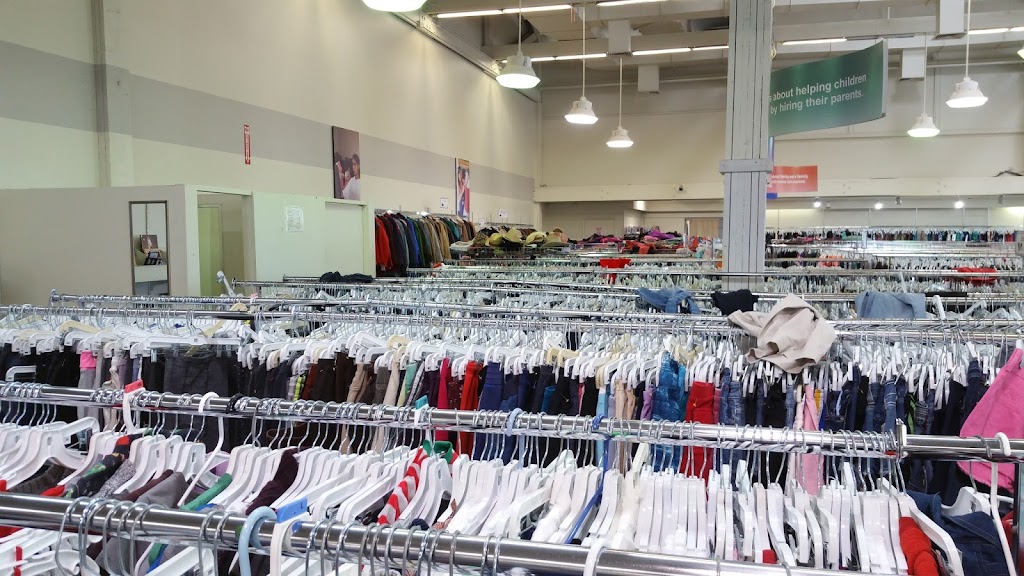 Goodwill Store & Donation Center | Commons Shopping Center, 1317 E Monte Vista Ave, Vacaville, CA 95687, USA | Phone: (707) 446-8203