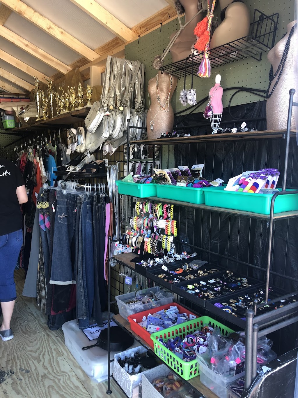 County Line Fleamarket | 16228 Hwy 51 S, Millington, TN 38053, USA | Phone: (901) 475-0444