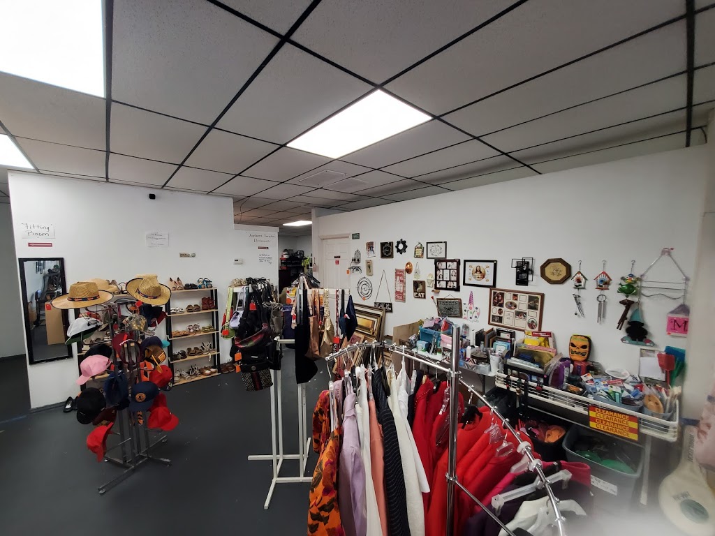 Howards Savings & Treasure Thrift Store | 2471 1st St NE, Center Point, AL 35215, USA | Phone: (205) 734-0124