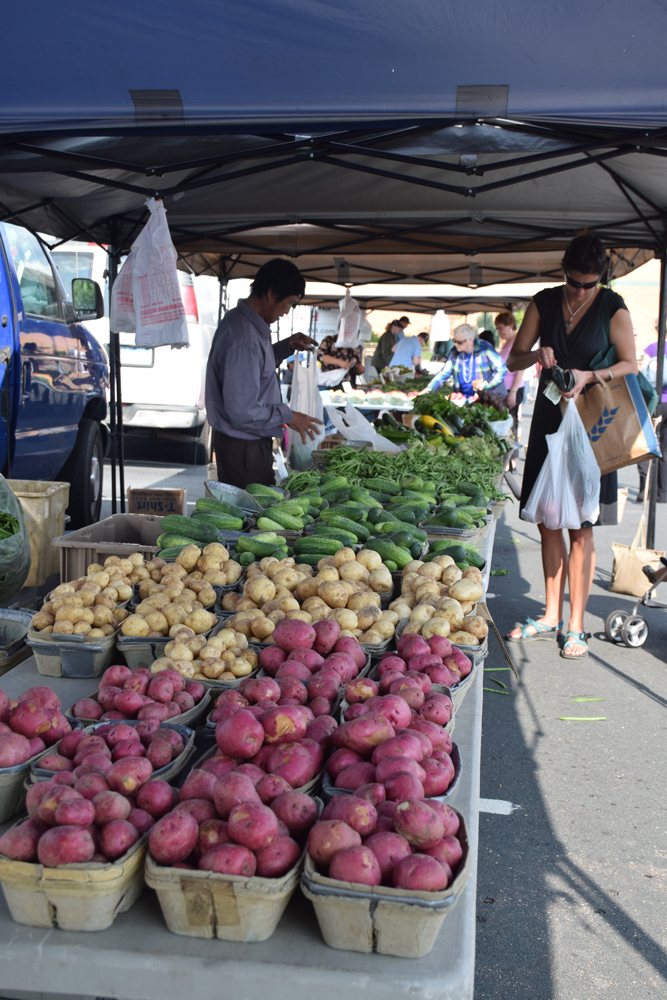 Maple Grove Farmers Market | 12951 Weaver Lake Rd, Maple Grove, MN 55369, USA | Phone: (763) 494-5955