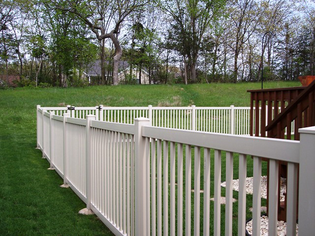 Wigwam Vinyl Fencing | 9844 Co Rd 20, West Mansfield, OH 43358, USA | Phone: (937) 355-5331