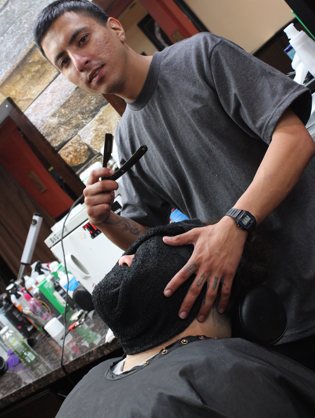 House of Clippers Barbershop | 20832 Roscoe Blvd, Winnetka, CA 91306, USA | Phone: (818) 678-9400