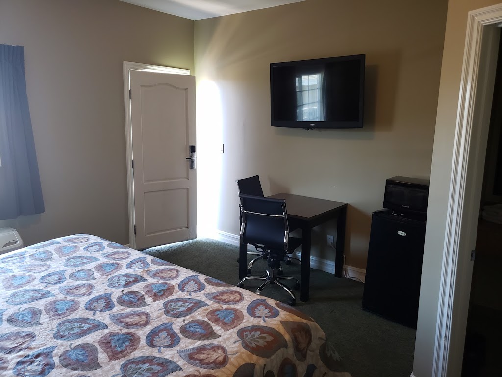 Hotel Portlight | 1050 Alameda St, Wilmington, CA 90744, USA | Phone: (310) 518-3834