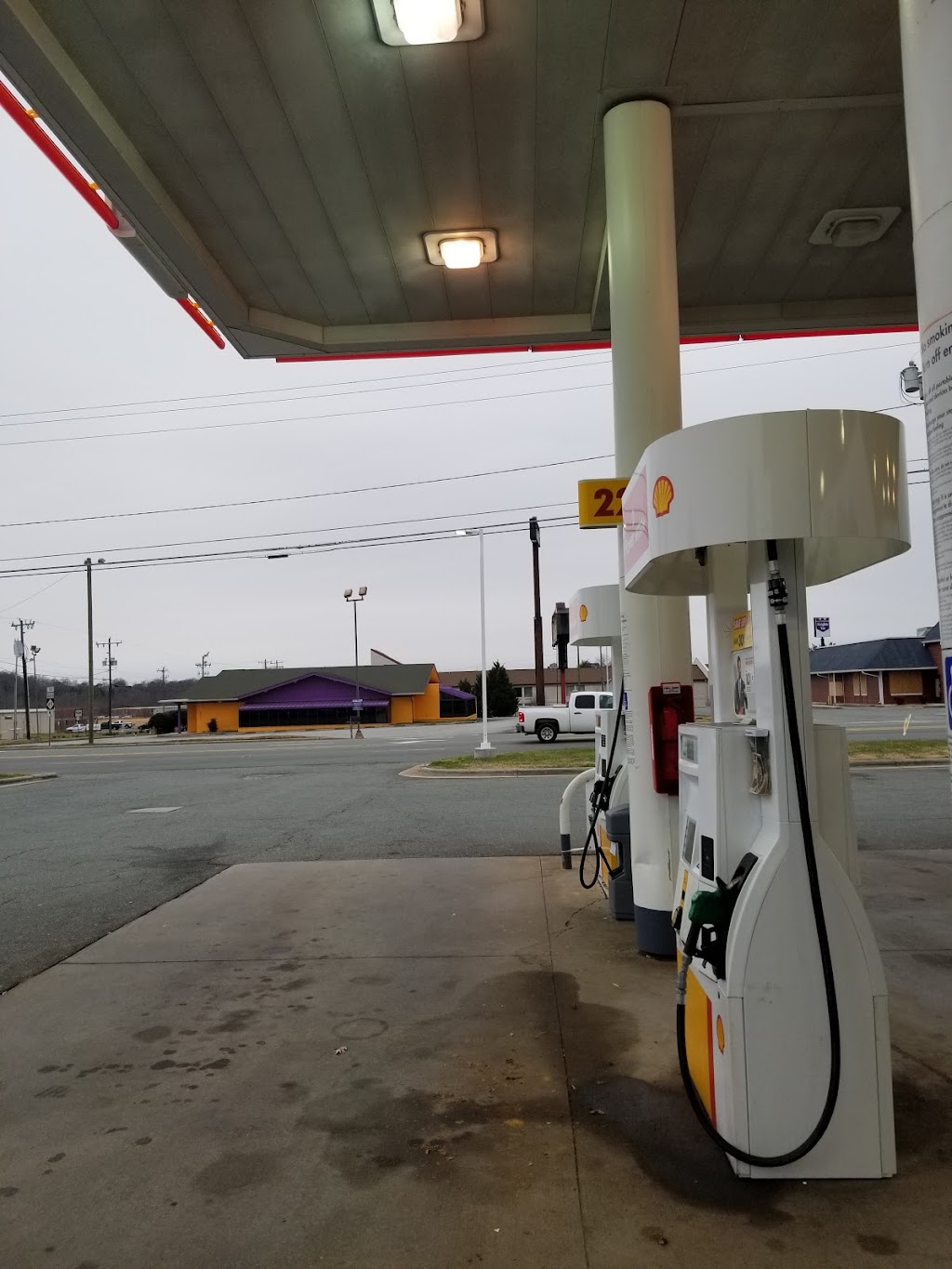 Shell | 2562 Maple Ave, Burlington, NC 27215, USA | Phone: (336) 227-8140