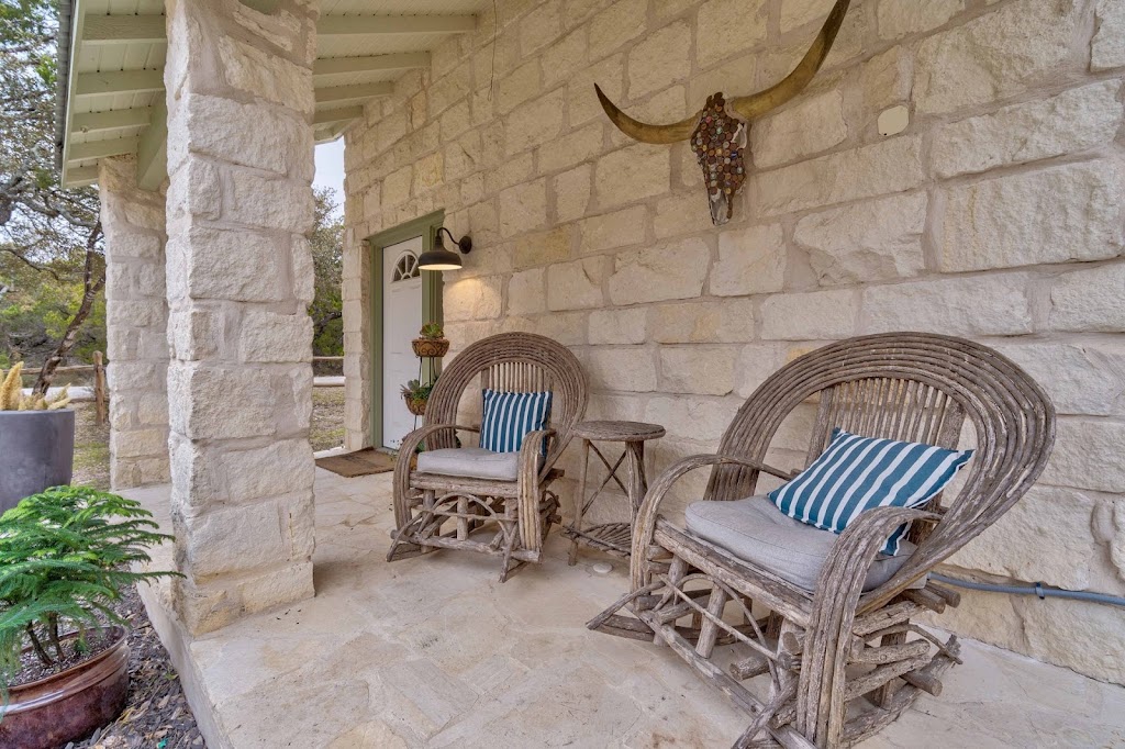 Wimberley Valley Lodge | 630 Sachtleben Rd, Wimberley, TX 78676, USA | Phone: (512) 537-3060