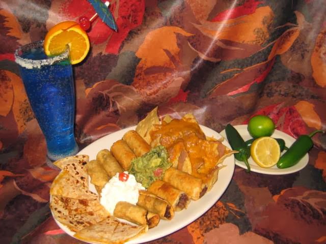 De Garcias A Mexican Restaurant | 9595 Sheep Creek Rd, Phelan, CA 92371, USA | Phone: (760) 868-3412