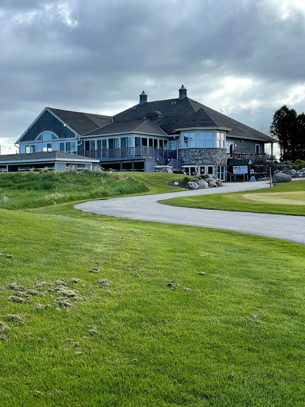 Fire Ridge Golf Club - Pro shop | 2241 County Hwy W, Grafton, WI 53024, USA | Phone: (262) 375-2252