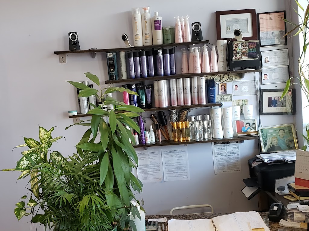 J Hollywood Salon | 401 Windsor Hwy, New Windsor, NY 12553, USA | Phone: (845) 565-0979