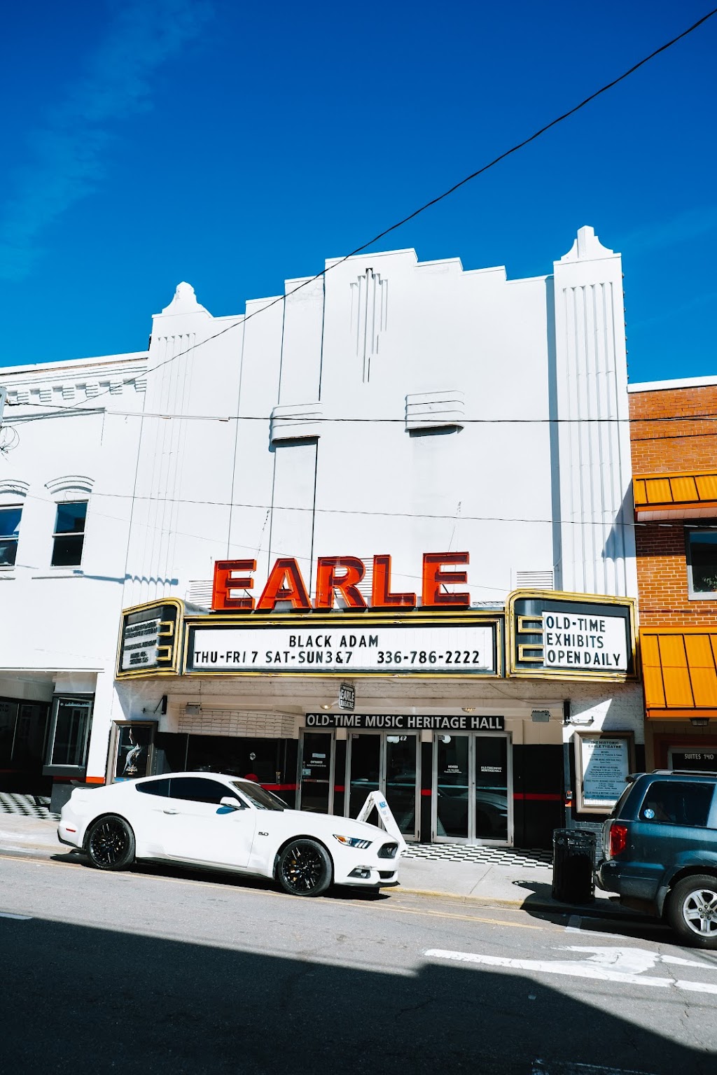 Earle Theatre | 142 N Main St, Mt Airy, NC 27030, USA | Phone: (336) 786-2222