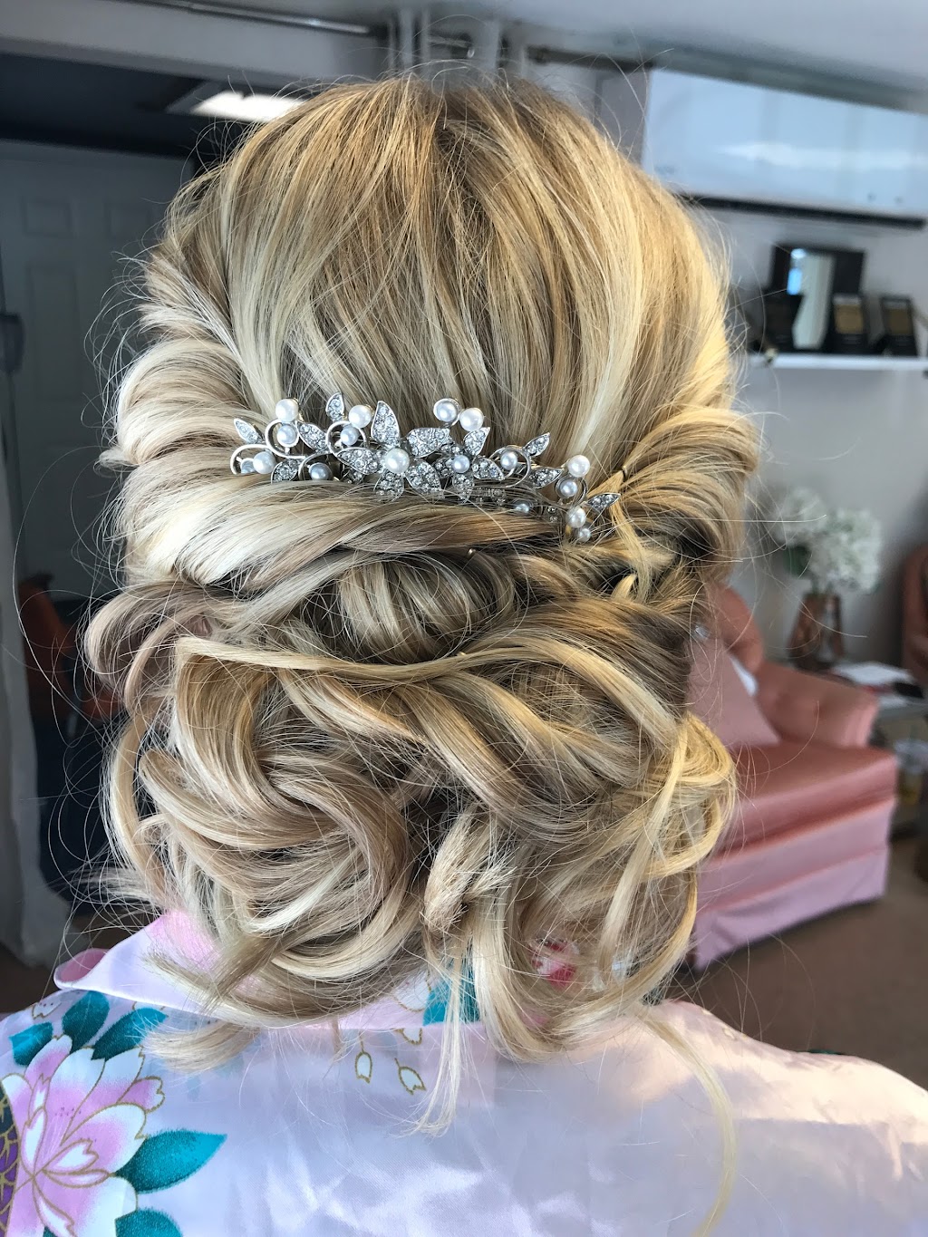 Sonar Beauty Salon And Bridal Nook | 106 Krebs Ln, Austin, TX 78704, USA | Phone: (512) 777-1639