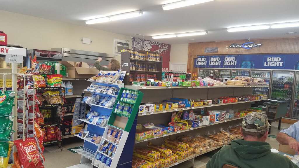 Jones Gas & Groceries | 455 Jumping Run Rd, Dunn, NC 28334, USA | Phone: (919) 894-2291