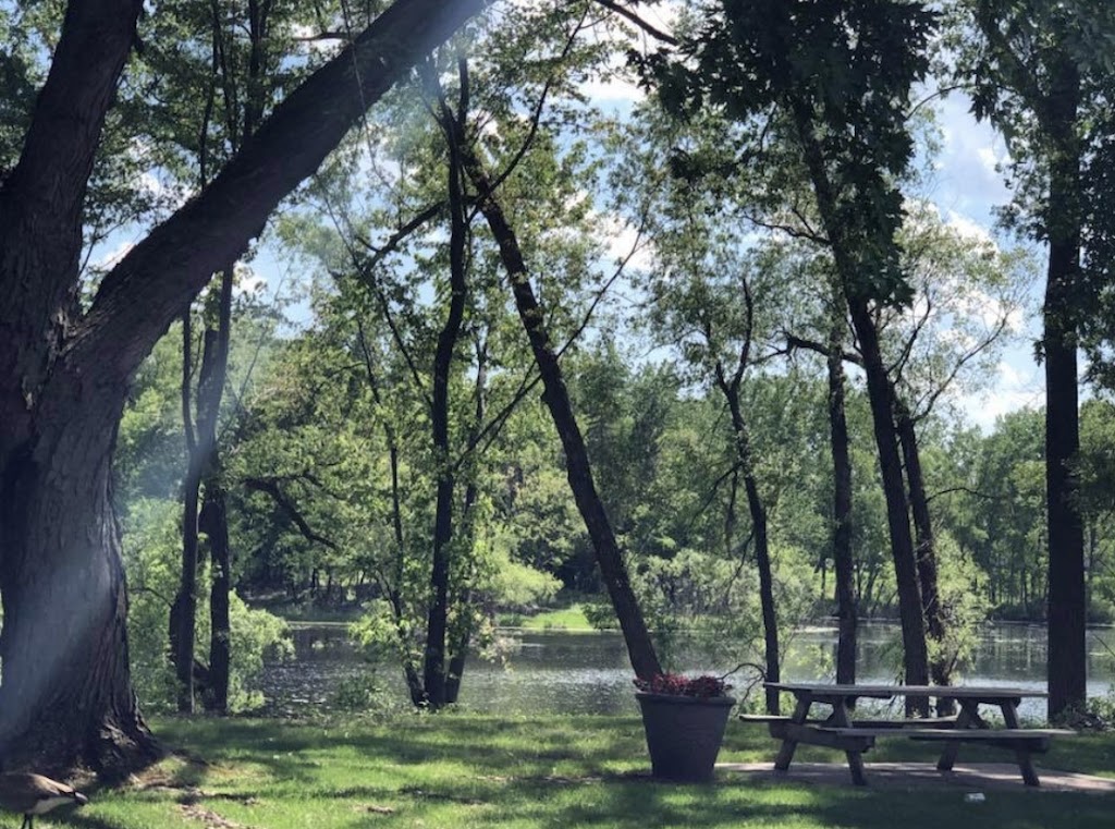 Stonewater Wellness Center | 1310 Hwy 96 E Suite 211, White Bear Lake, MN 55110, USA | Phone: (651) 329-1266