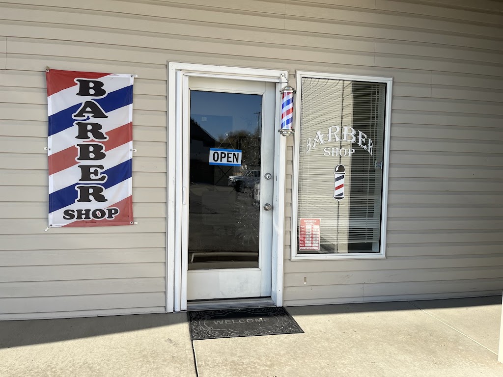 Carla’s Cuts Barber shop | 106 W Main St unit d, Middleton, ID 83644, USA | Phone: (208) 272-0178