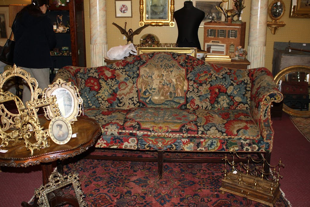 Premier Antique Center | 11145 Main St, Clarence, NY 14031, USA | Phone: (716) 759-0455