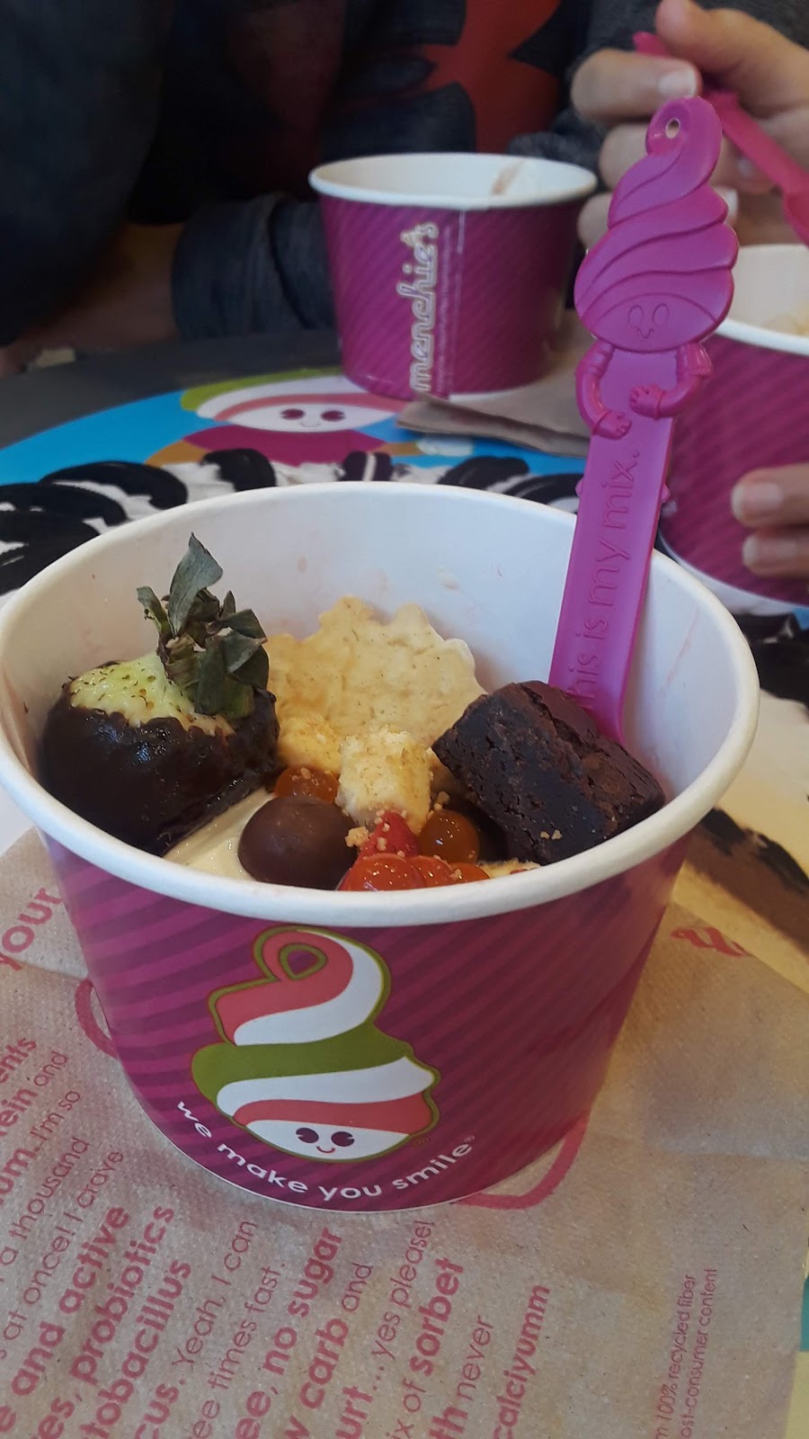 Menchies Frozen Yogurt | 268 Patriot Pl, Foxborough, MA 02035, USA | Phone: (508) 543-8000