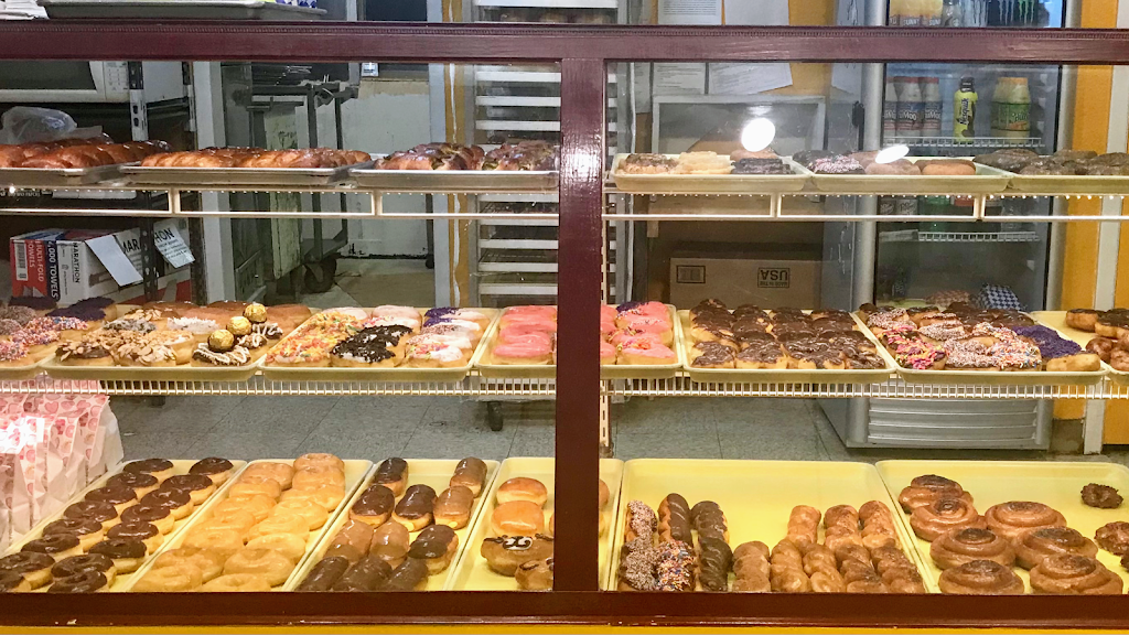 Sweet B Donut Shop | 103 Conveyor Dr, Joshua, TX 76058 | Phone: (817) 645-5235