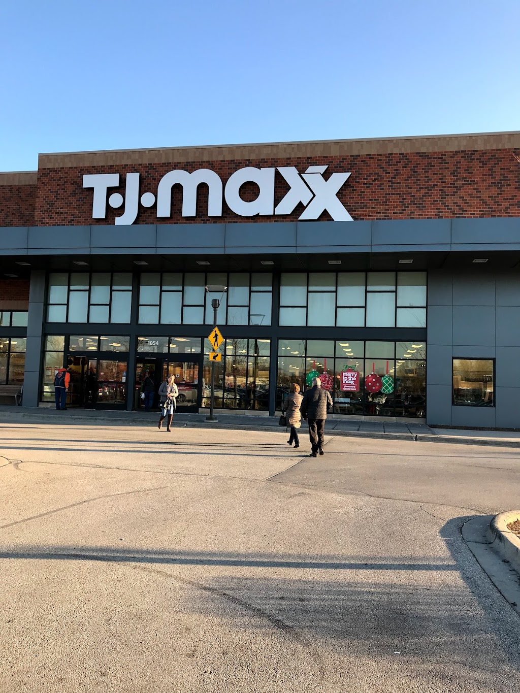 T.J. Maxx | 1054 Center Dr, Mt Prospect, IL 60056, USA | Phone: (847) 870-1453