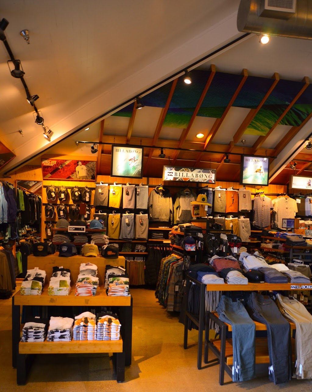 Jacks Surfboards | 2727 Newport Blvd #101, Newport Beach, CA 92663, USA | Phone: (949) 673-2300