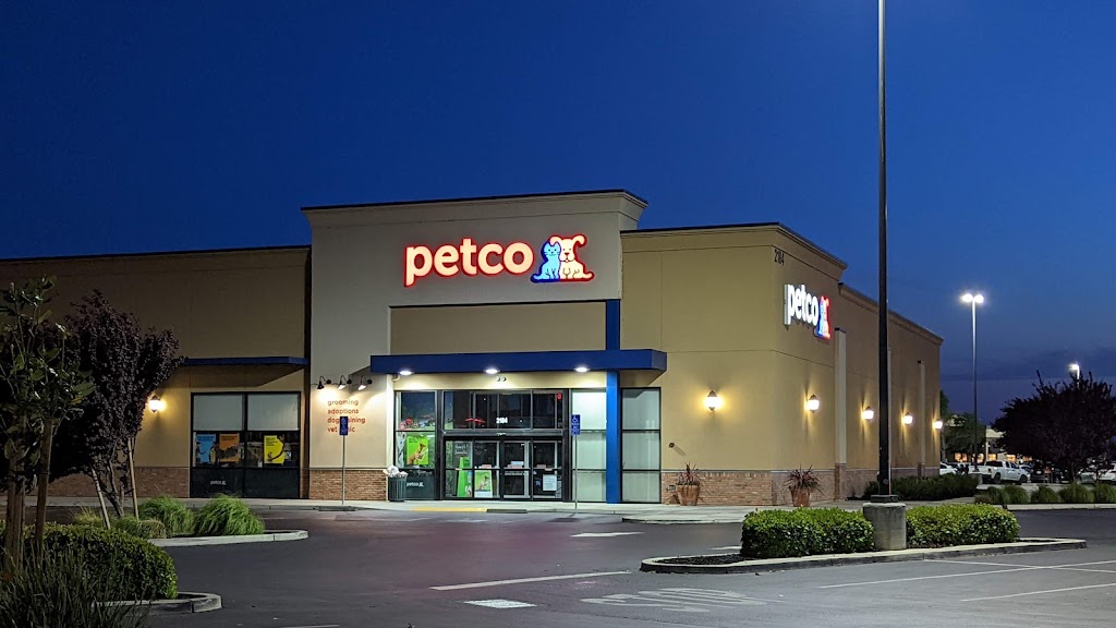 Petco | 2184 Daniels St, Manteca, CA 95337, USA | Phone: (209) 647-7290