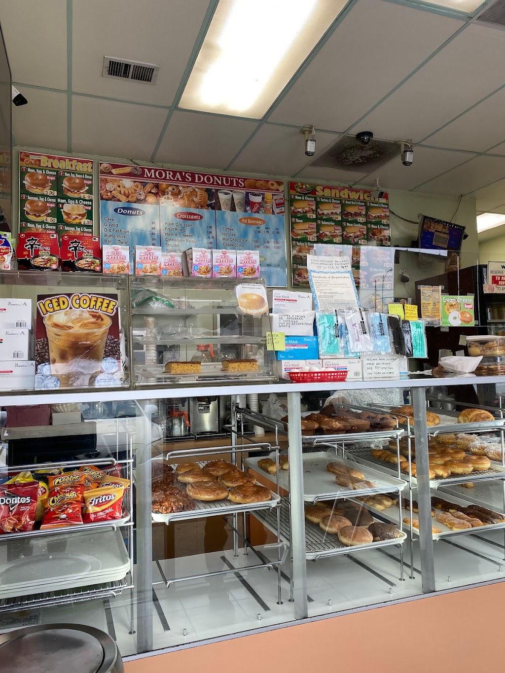 Moras Donuts | 9311 San Fernando Rd, Sun Valley, CA 91352, USA | Phone: (818) 768-4339