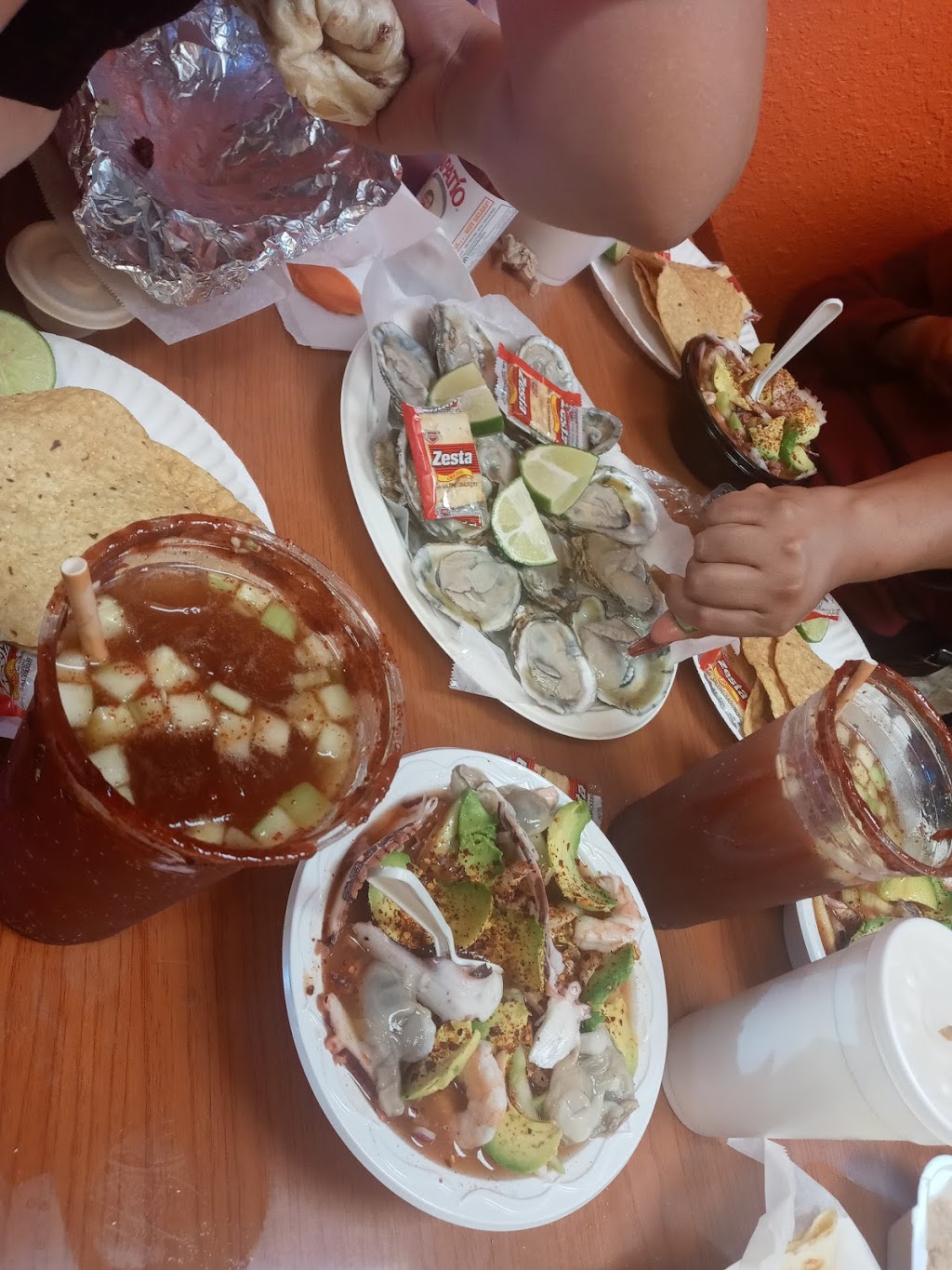 La Costa Tacos Y Mariscos | 216 West SE Broad St J, Fairburn, GA 30213, USA | Phone: (770) 376-6788