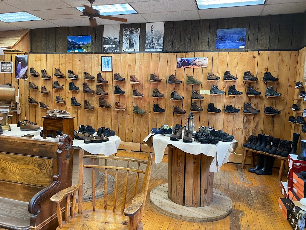 Rugged Boot & Shoe Co | 3256 E Main St, Mohegan Lake, NY 10547, USA | Phone: (914) 528-1900