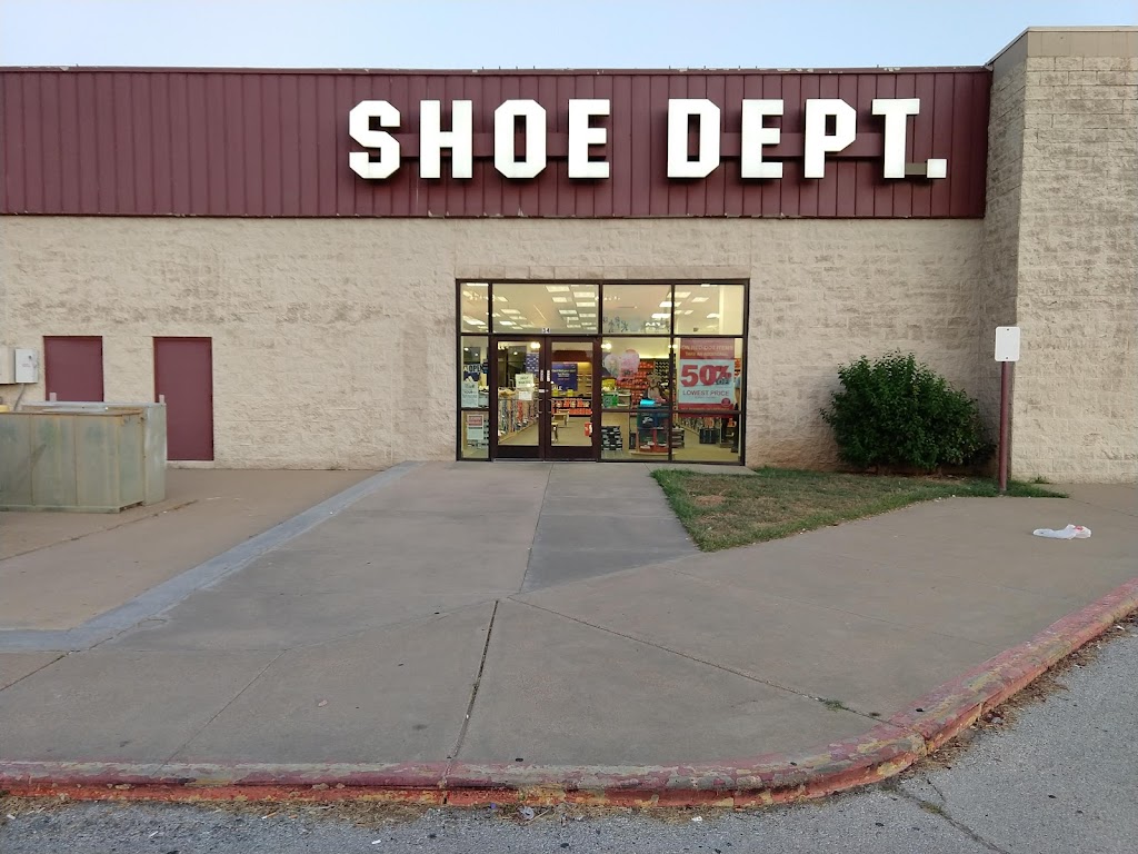 Shoe Dept. | Nolan River Mall, 1663 W Henderson St #34, Cleburne, TX 76033, USA | Phone: (817) 645-0333