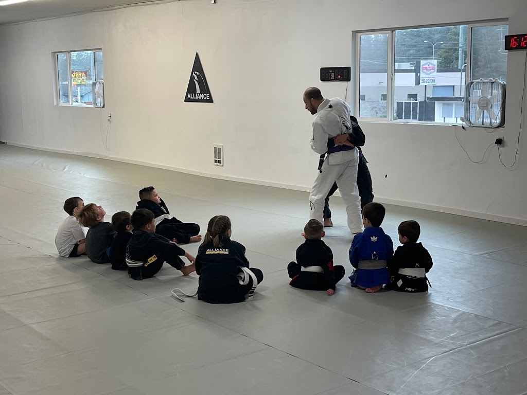 Alliance BJJ Lakewood | 12828 Pacific Hwy SW, Lakewood, WA 98499, USA | Phone: (253) 343-3255