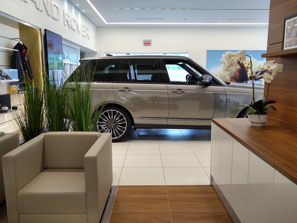 Land Rover Dayton | 648 N Springboro Pike, Dayton, OH 45449, USA | Phone: (844) 846-6616