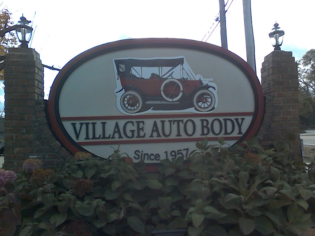 Village Auto Body | 3957 Brecksville Rd, Richfield, OH 44286, USA | Phone: (330) 659-3991