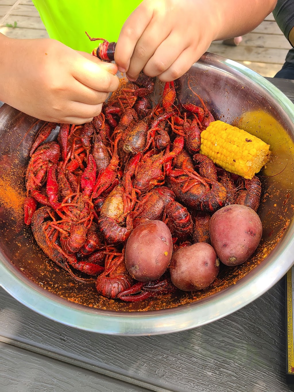 Mudbugs | 21522 FM 2100 Suite B, Crosby, TX 77532, USA | Phone: (281) 764-5377