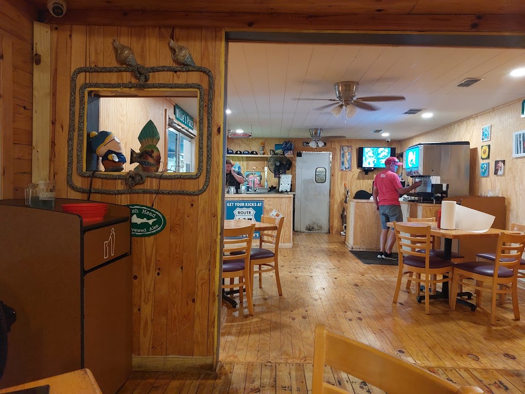 Willie & Dicks Grill | 424 Fall Creek Hwy, Granbury, TX 76049, USA | Phone: (817) 326-6241