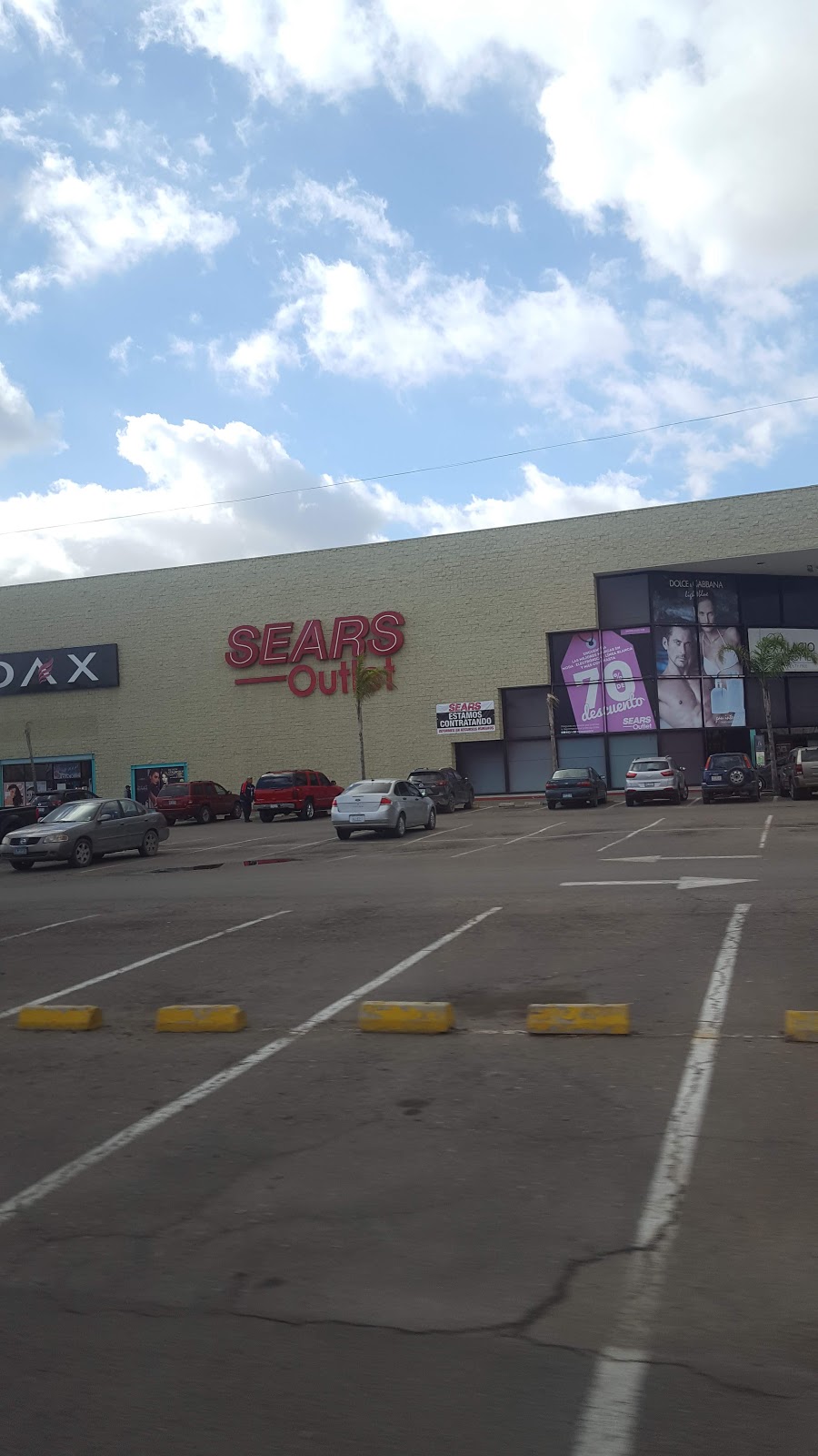 Sears Outlet | Las Fuentes 1900, C.Comercial Otay, Centro, 22390 Tijuana, B.C., Mexico | Phone: 664 623 2020