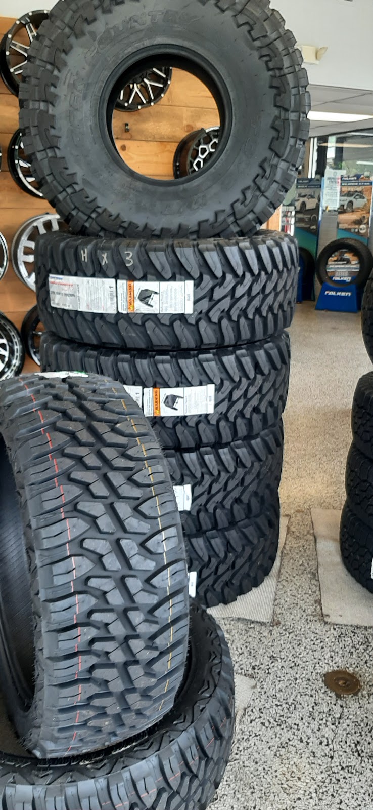 Lees Tire & Wheel | 1780 Virginia Ave, Martinsville, VA 24112, USA | Phone: (276) 638-3240