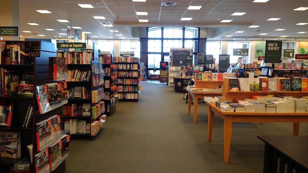 Barnes & Noble | Town Center, 4485 Virginia Beach Blvd, Virginia Beach, VA 23462, USA | Phone: (757) 901-6905