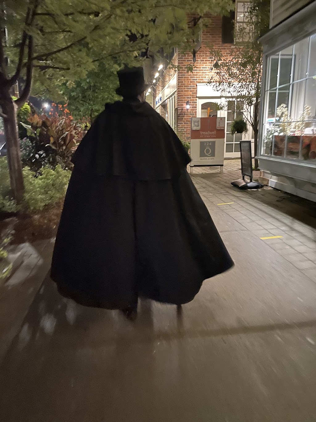 Ghost Walks | 126 Queen St, Niagara-on-the-Lake, ON L0S 1J0, Canada | Phone: (855) 844-6787