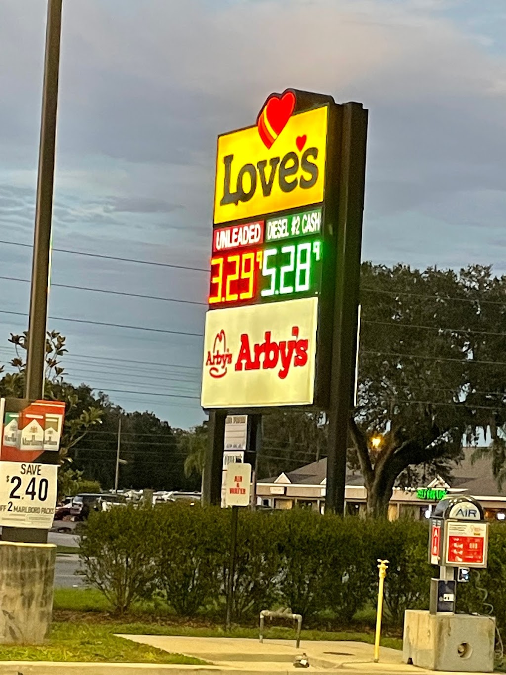 Loves | 2615 Co Rd 48, Bushnell, FL 33513, USA | Phone: (352) 793-1019