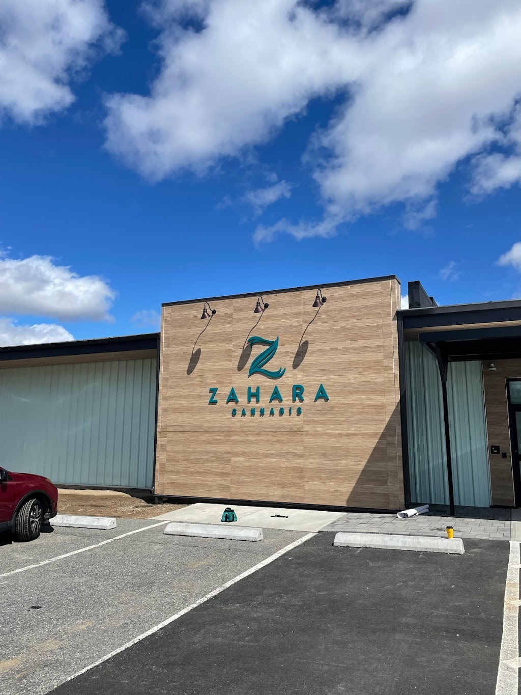 Zahara Cannabis Dispensary | 70 Frank Mossberg Dr, Attleboro, MA 02703, USA | Phone: (888) 492-4272