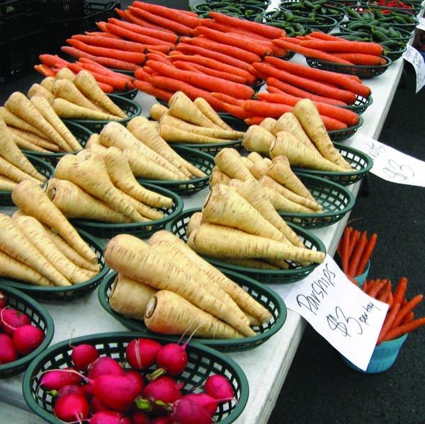 Maple Grove Farmers Market | 12951 Weaver Lake Rd, Maple Grove, MN 55369, USA | Phone: (763) 494-5955